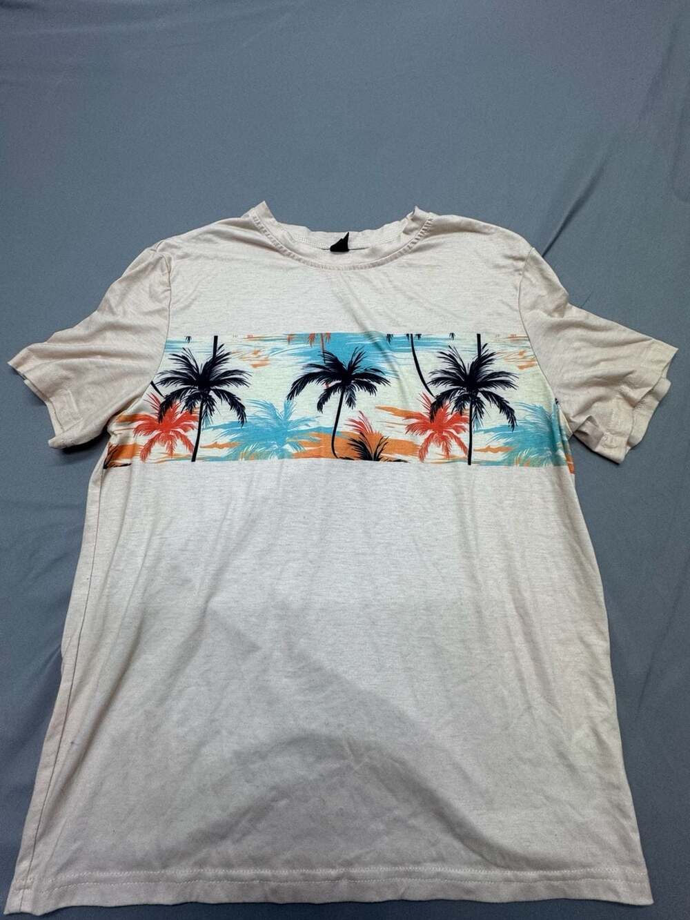 Manfinity Men Tropical Palm Tree Graphic T-Shirt Beige